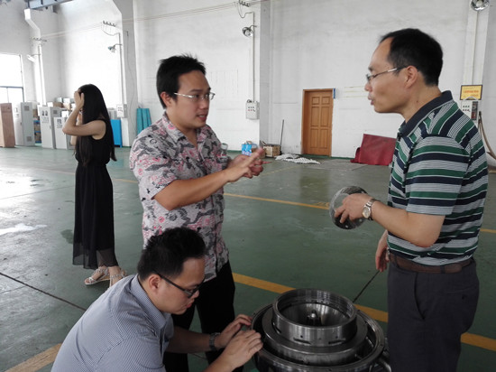 南京五創(chuàng )機械公司友好交流 南京五創(chuàng )機械公司友好交流